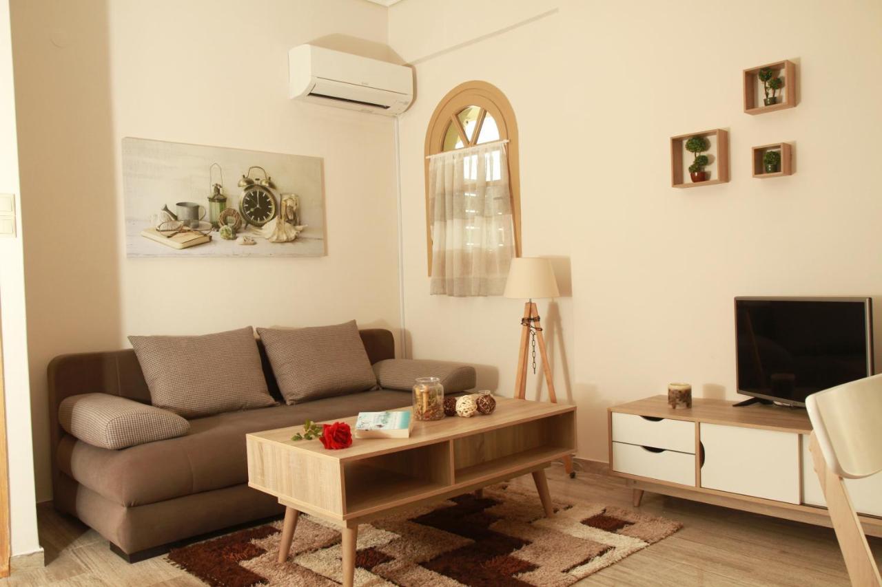 Petra Thea Apartments 4 Каламата Екстериор снимка